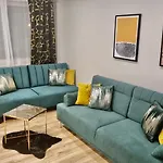 Apartamenty Hallera