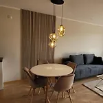Sloneczny Apartament Z Ogrodkiem