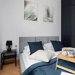 Kollataja Apartment With Parking By Renters Prestige