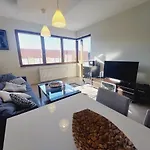Central Apartments Garnizon 928 & Parking