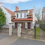 Villa Walecznych