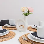 City Centre & Cosy Apartment By Noclegi Renters