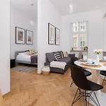 City Centre & Cosy Apartment By Noclegi Renters