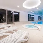 Waterlane Apartment Spa&Wellness, Pool By Noclegi Renters