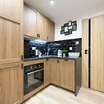 Prime Apartments - Oliva View