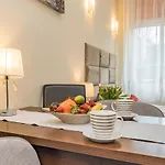 Apartamenty Przytulne Starowka Old Town Ogarna