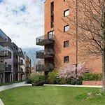Ina Rent - Riverview