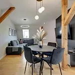 Grunwaldzka Attic By Downtown Apartments