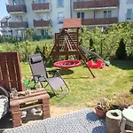 Atrakcyjny Apartament Z Duzym Ogrodem
