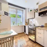 North Harbour Apartments By Rentujemy