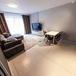 Exclusive Marina Apartment
