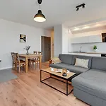 Awiator Seaside By Downtown Apartments