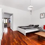 Uroczy Apartament ,,Neptun,, W Sercu Starego Miasta Gdansk