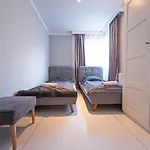 Exclusive Marina Apartment
