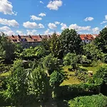 Comfortable Apartment Close To The Center And Sea