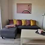 Good Vibes Apartment