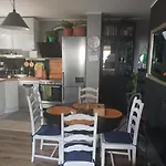 Atrakcyjny Apartament Z Duzym Ogrodem