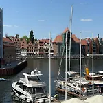 Marina Apartment Blanco