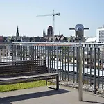 Roof Terrace Old Town Apartments With Private Parking