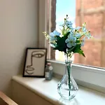 Mmrent Oak Room