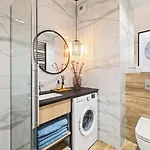 Marina Primore Elegance By Praia Apartments Close To Ergo Arena & Beach