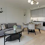Grano Residence Riverview - Pool, Gym & Spa By Downtown Apartments