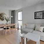 Luxury Aura 40 - 5 By Grand Apartments