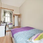 Rooms In City Center