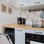 Apartment Podwale Staromiejskie Gdansk With Balcony By Noclegi Renters