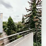 Spacious 3 Bedroom Apartament Near Olivia Business Center