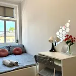 Mmrent Wave Room