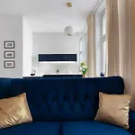 Elite Apartments Carrara