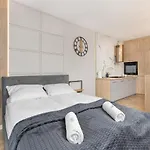 Studios Starowiejska Letnica By Renters
