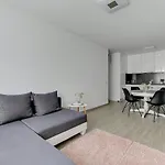 4 Oceany By Grand Apartments