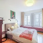 Cityscape Haven: Urban Retreat