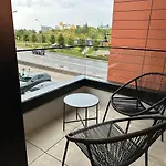 Eak Apartments-Doki