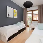 Neptun Park Spacious 3-Bedroom Apartment By Noclegi Renters