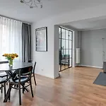 Staywin Old Town Apartments I