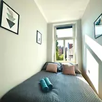 Mmrent Botanic Room