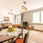 Apartment In The Heart Of Gdansk