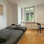 Leaf Room