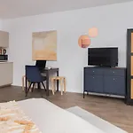 Slaska Studio With Parking & Gym Business District Gdansk By Noclegi Renters