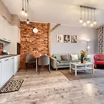 Gdansk Central Business Apartments With Parking By Rentujemy