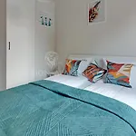 Scala 60C City Center Apartments & Studio By Lion Apartments
