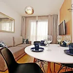City Center - Riverside By Apartmore