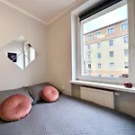 Mmrent Flower Room