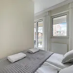 Sunny Garden By Grand Apartments