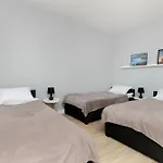Apartment In Gdansk With 3 Bedrooms, Furnished Balcony And 2 Desks By Rent Like Home