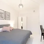 Glow Apartments, Apartamenty Srodmiescie