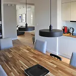 Grand Apartment - Old Town & City Center